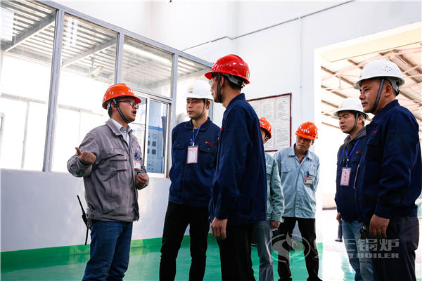 生物质蒸汽热水锅炉,中正锅炉优化连定排设计提高锅炉效率